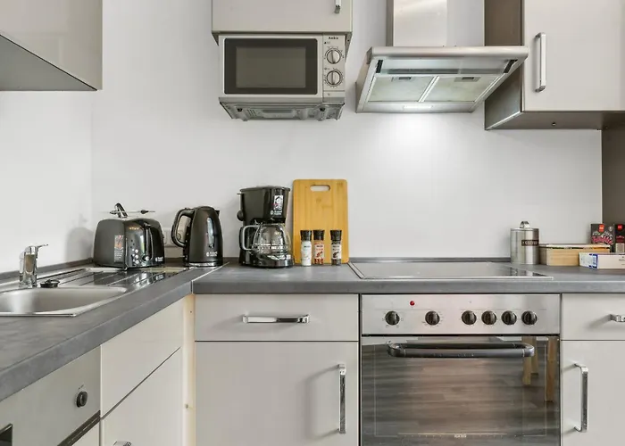 Elegant & Bright ~ Near Schalke 04 ~ Office ~ Free Parking!
